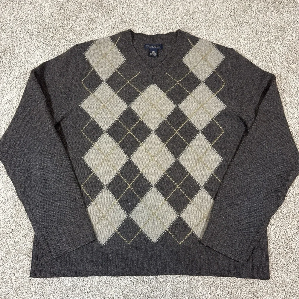 Banana Republic Luxury Winter Blend Sweater Men's L Wool Cashmere Argyle V-neck